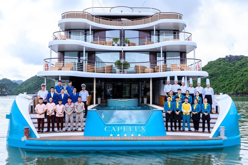 Du thuyền Capella Cruise