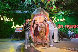 Xứ sở lộn ngược – Magic land